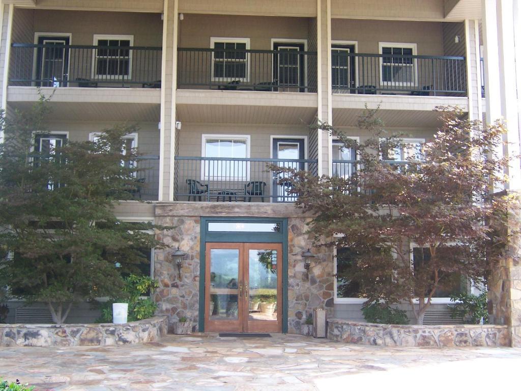 Lake Chatuge Lodge Hiawassee Bagian luar foto